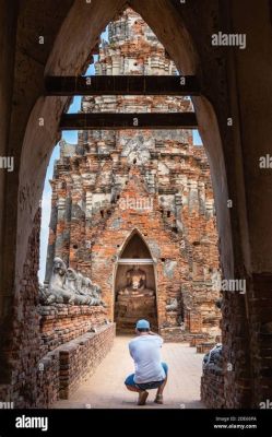 Wat Chaiwatthanaram: Zapierające dech w piersi ruiny buddyjskie z majestatycznymi posągami!